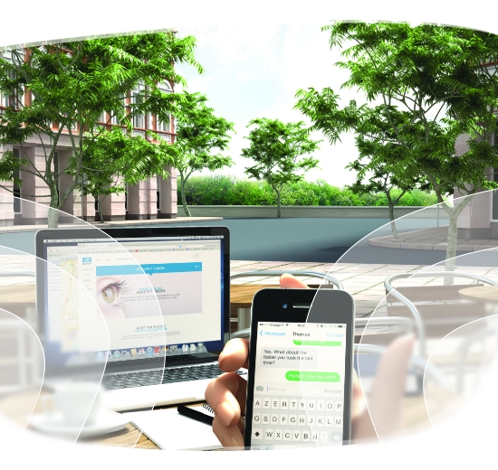 Blick auf Smartphone, Bildschirm und in die Ferne mit angedeuteten Sehbereichen eines Gleitsichtglases.